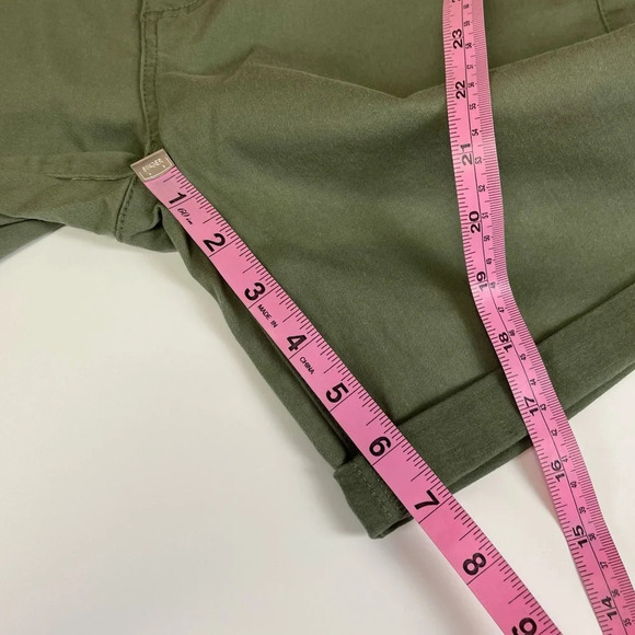 NEW Wit & Wisdom Shorts 2 Olive Green Ab-Solution Stretch Twill Mid Length NWT - Picture 9 of 9